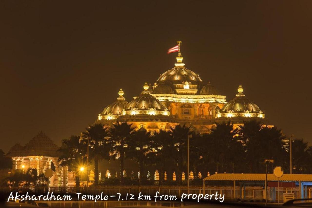 Staybook Hotel Nitya Maharani Free Airport Pickup Yeni Delhi Dış mekan fotoğraf