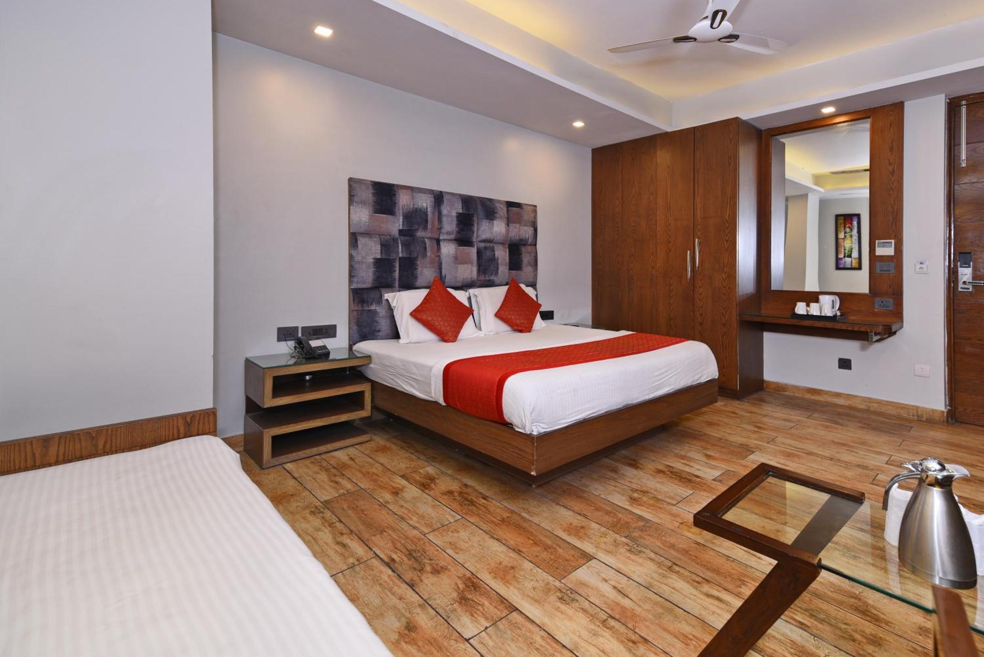 Staybook Hotel Nitya Maharani Free Airport Pickup Yeni Delhi Dış mekan fotoğraf