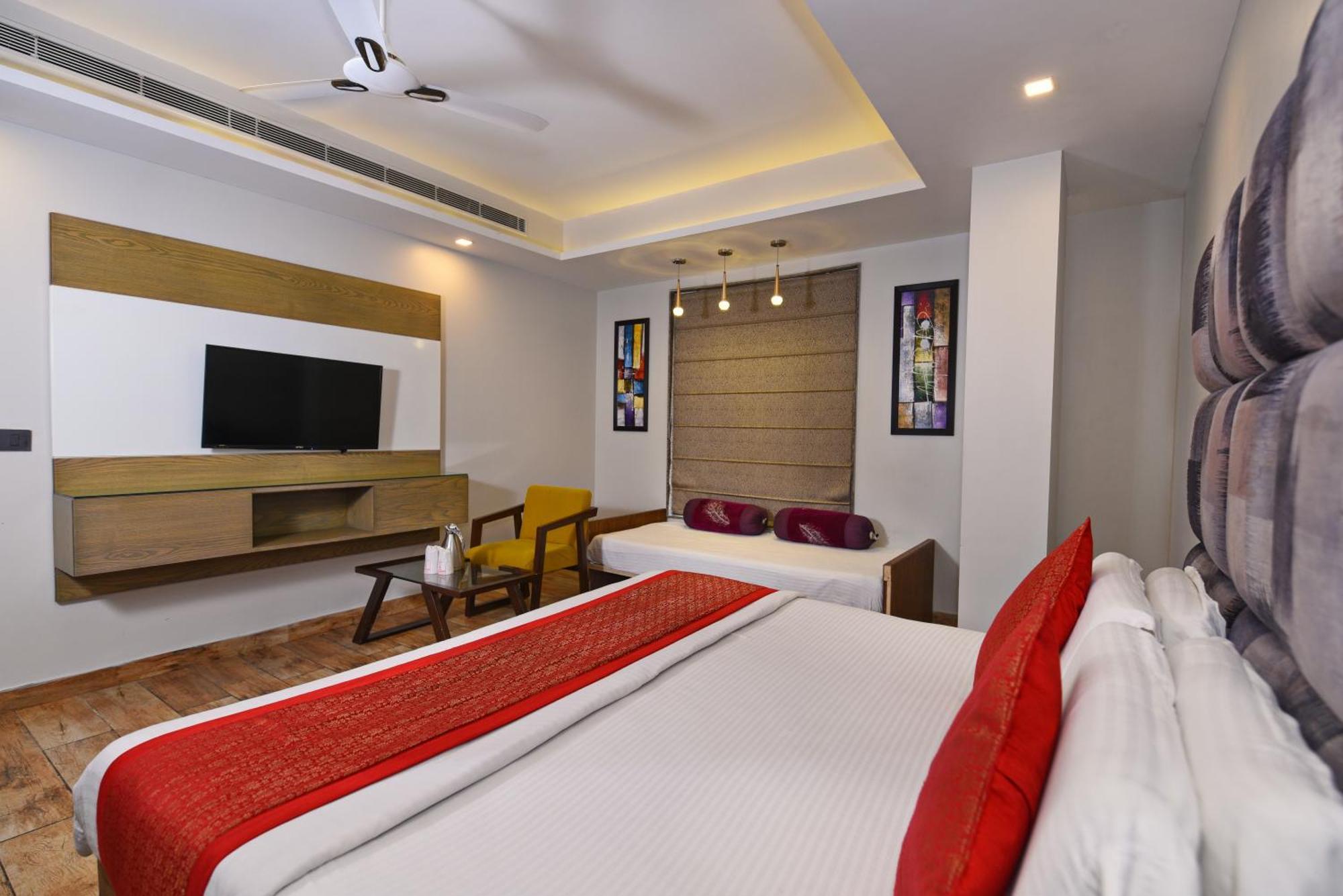 Staybook Hotel Nitya Maharani Free Airport Pickup Yeni Delhi Dış mekan fotoğraf