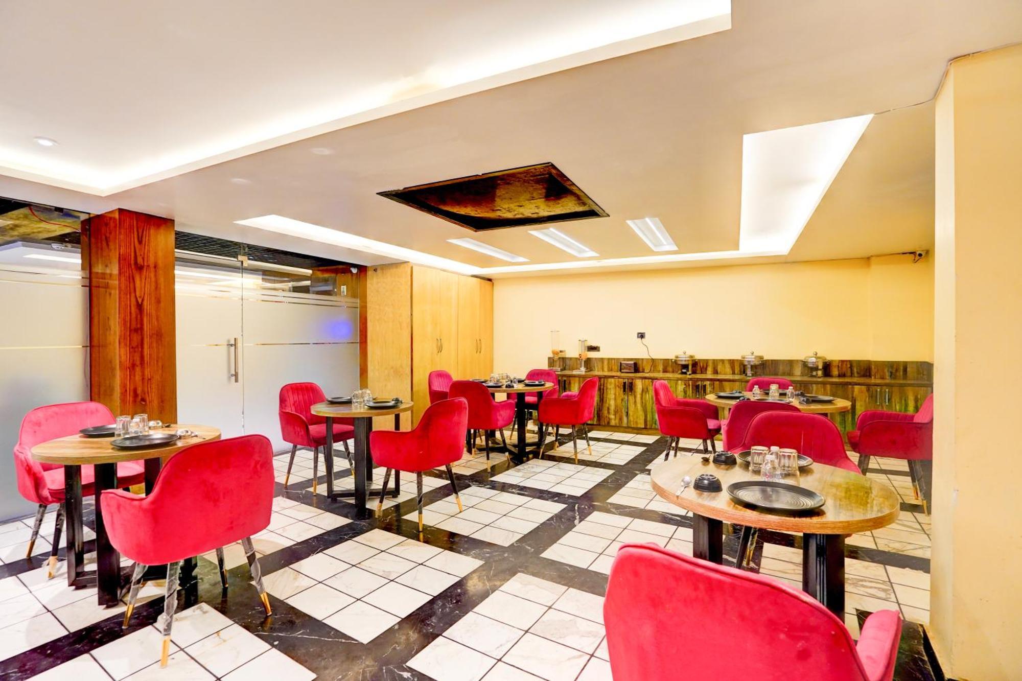 Staybook Hotel Nitya Maharani Free Airport Pickup Yeni Delhi Dış mekan fotoğraf
