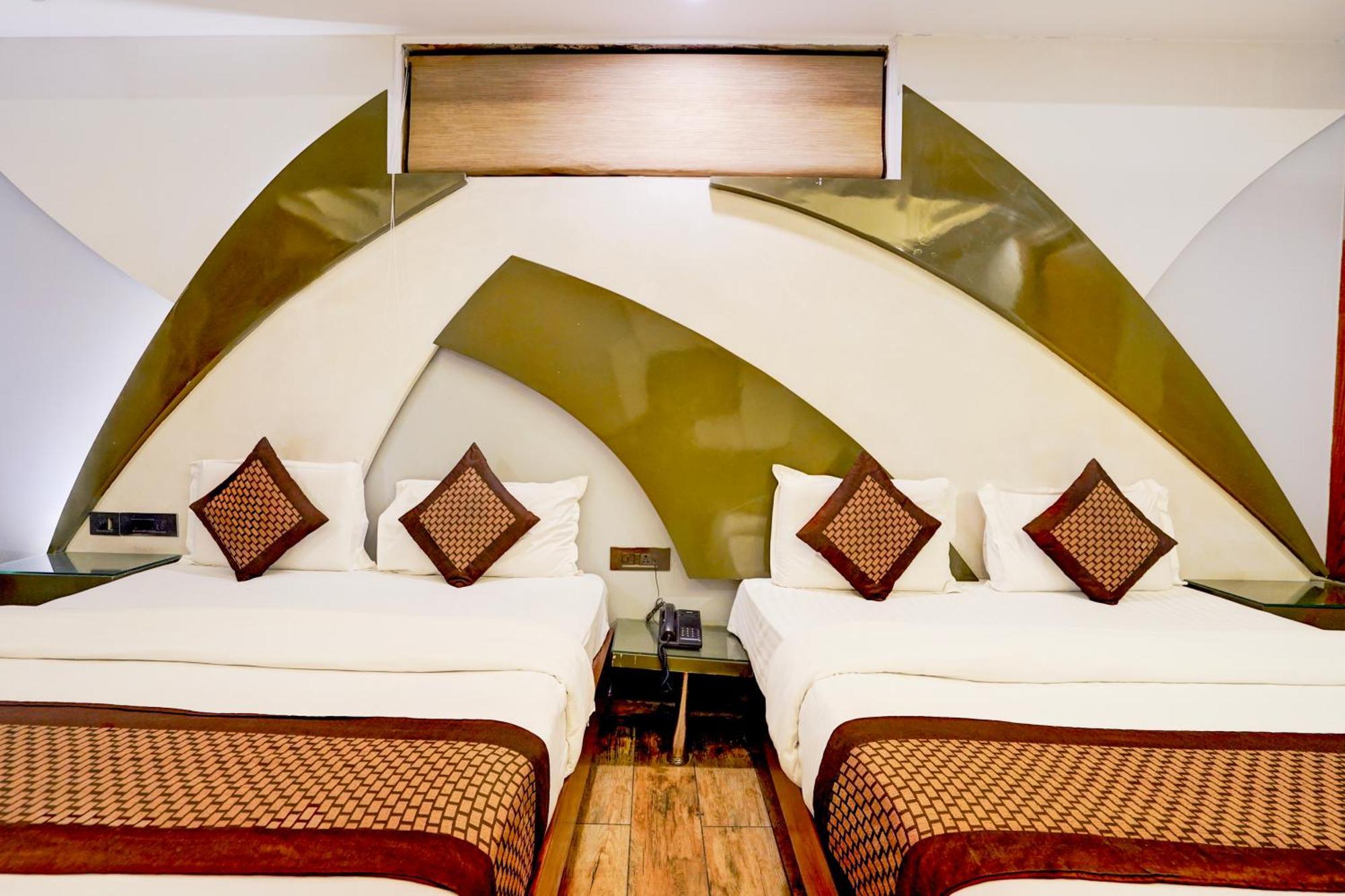 Staybook Hotel Nitya Maharani Free Airport Pickup Yeni Delhi Dış mekan fotoğraf