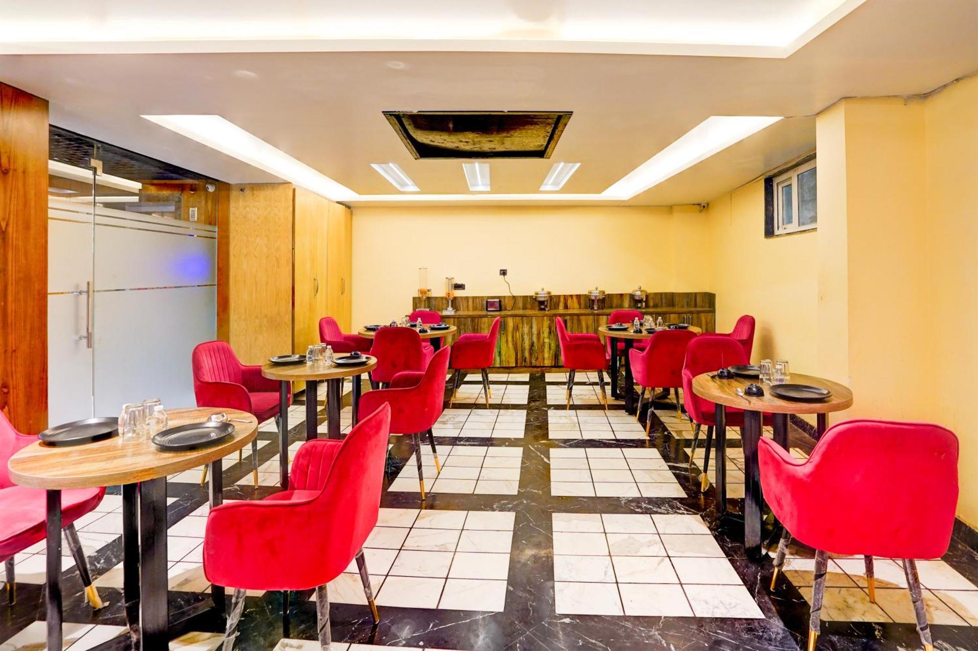Staybook Hotel Nitya Maharani Free Airport Pickup Yeni Delhi Dış mekan fotoğraf