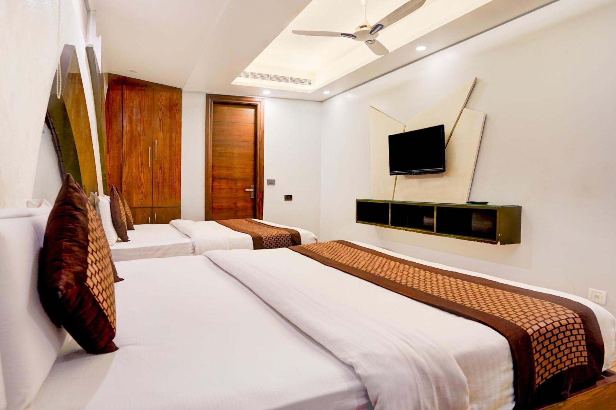 Staybook Hotel Nitya Maharani Free Airport Pickup Yeni Delhi Dış mekan fotoğraf