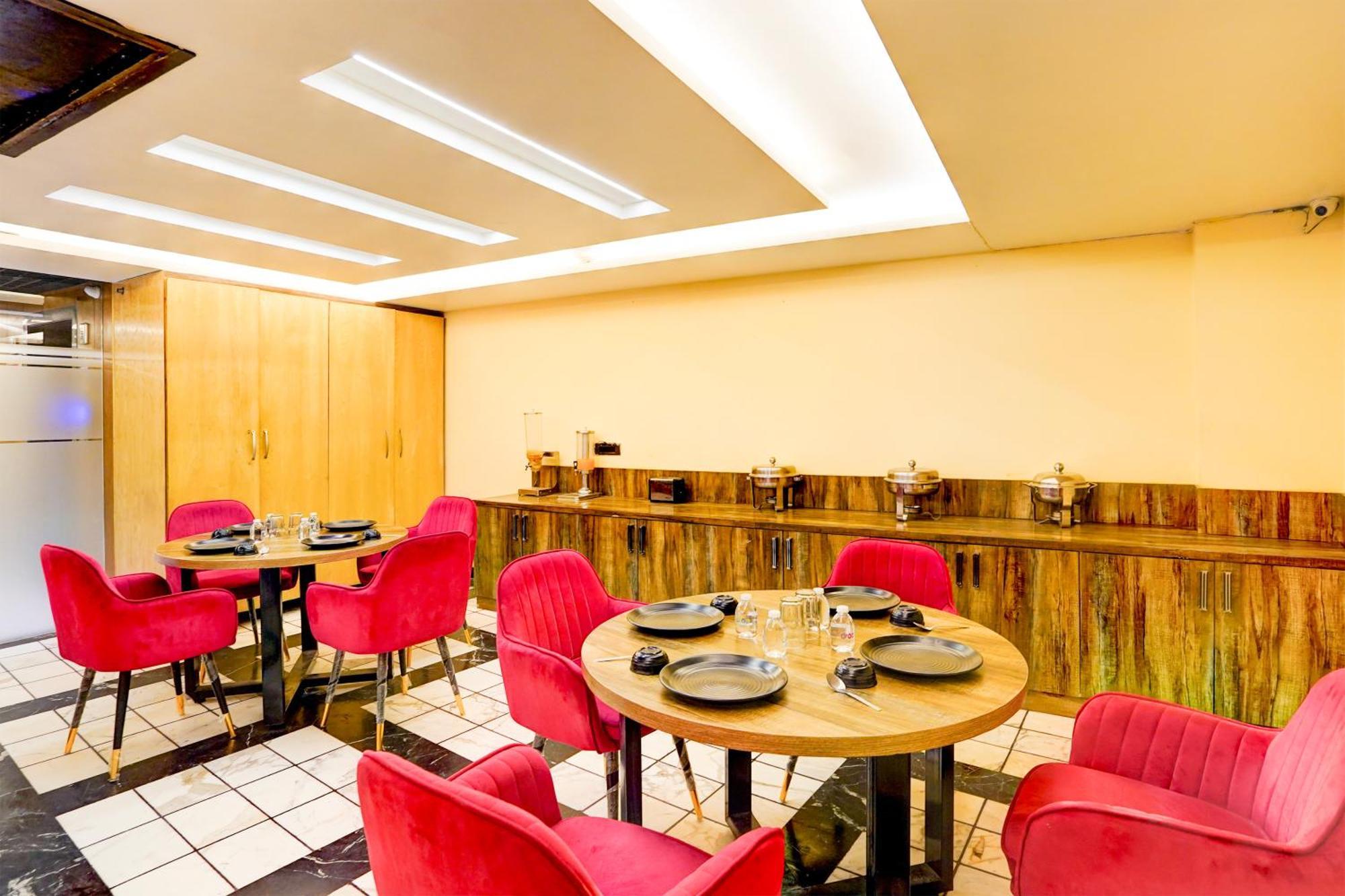 Staybook Hotel Nitya Maharani Free Airport Pickup Yeni Delhi Dış mekan fotoğraf