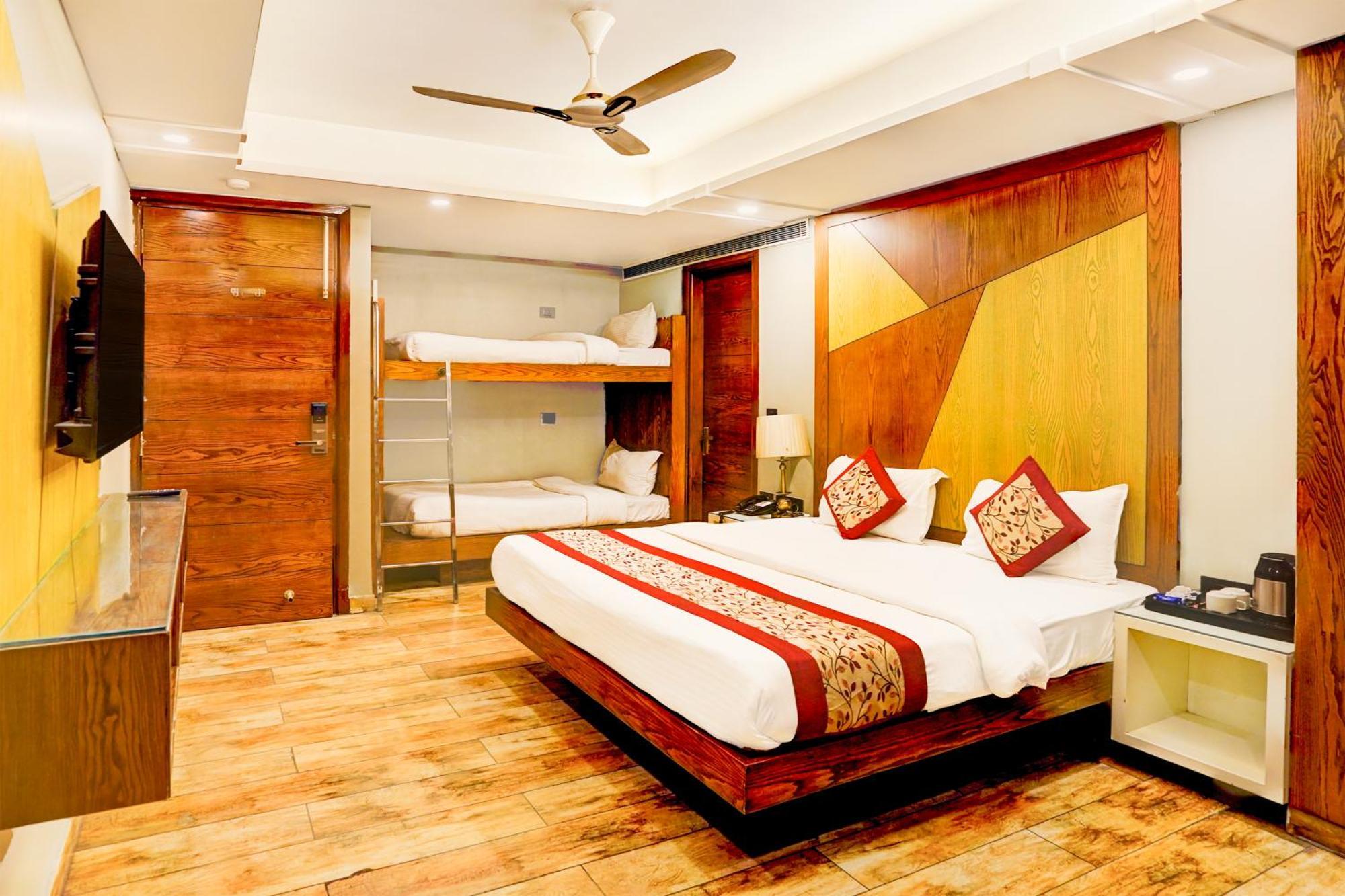 Staybook Hotel Nitya Maharani Free Airport Pickup Yeni Delhi Dış mekan fotoğraf