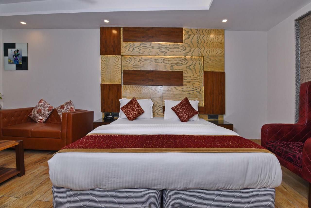 Staybook Hotel Nitya Maharani Free Airport Pickup Yeni Delhi Dış mekan fotoğraf