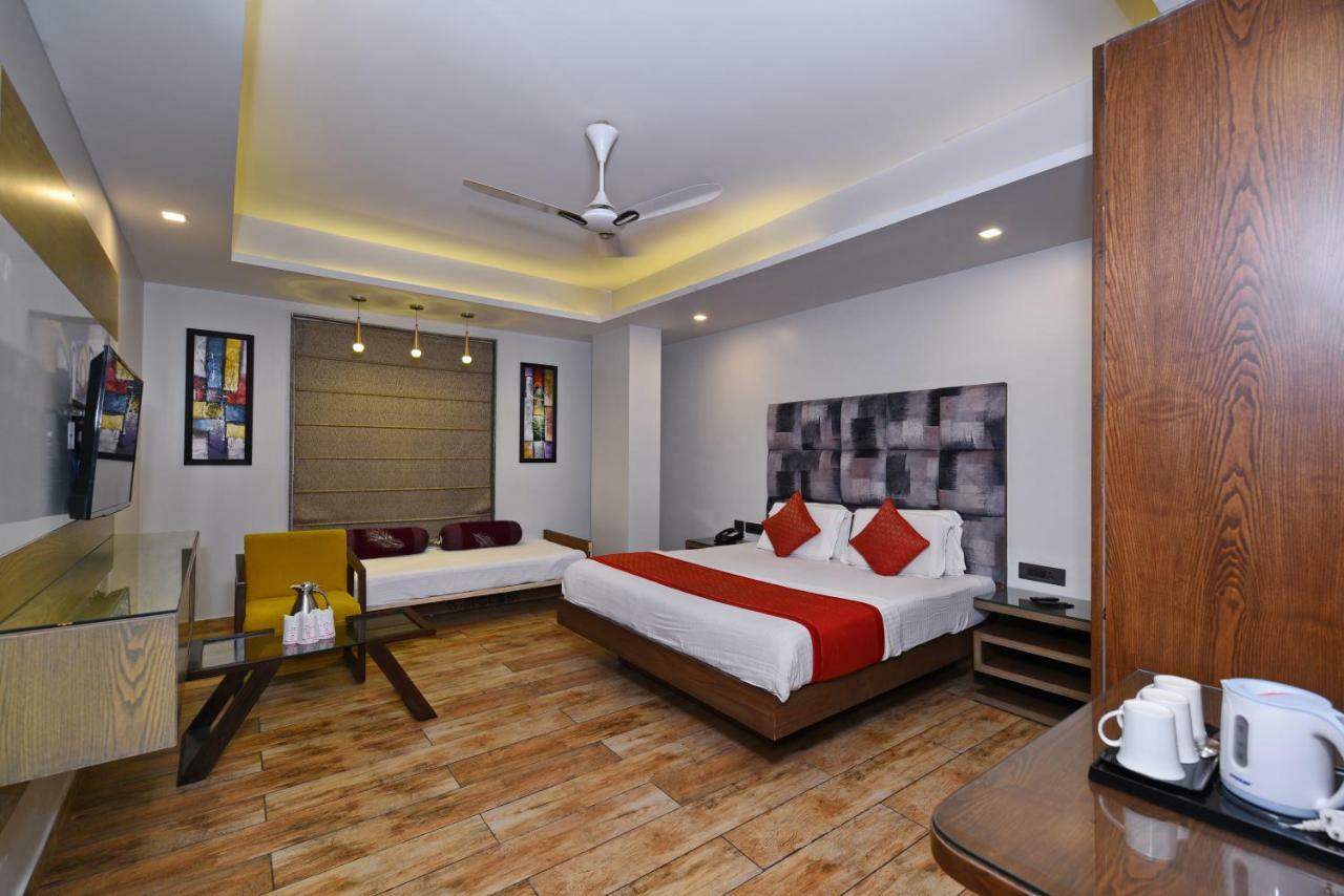 Staybook Hotel Nitya Maharani Free Airport Pickup Yeni Delhi Dış mekan fotoğraf