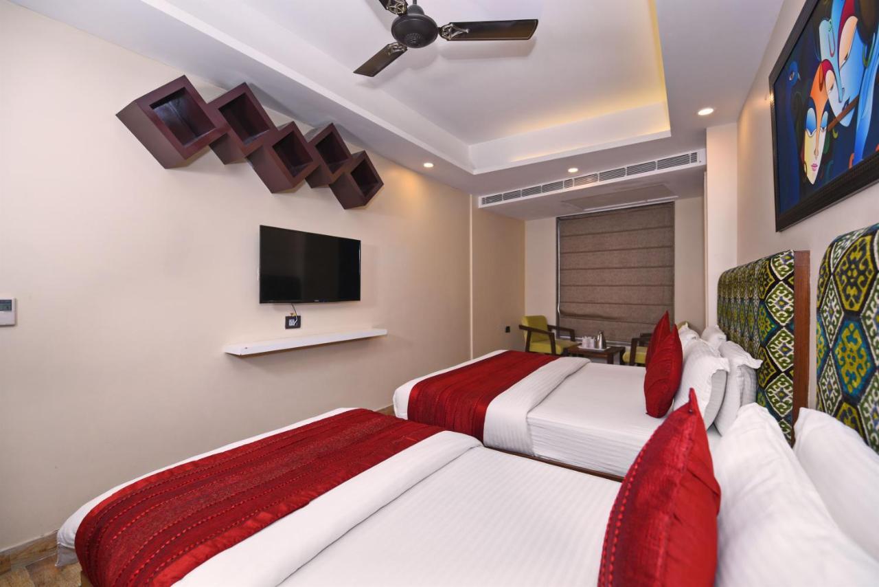 Staybook Hotel Nitya Maharani Free Airport Pickup Yeni Delhi Dış mekan fotoğraf
